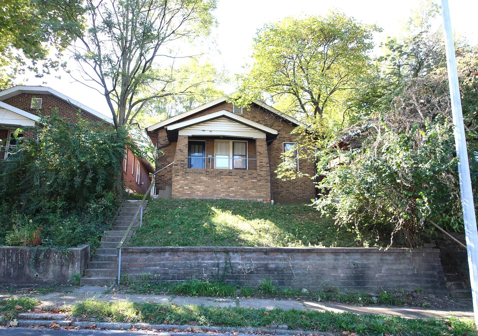Three Person 2 Bedroom/1 Bath House for Rent in Southwest City — Photo 2