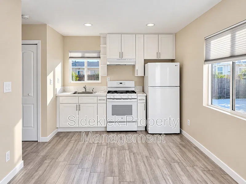 1 bed, 1.0 bath, 450 sqft, $2,100 — Photo 3