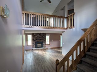 8 Eastwood Pkwy, Depew, NY 14043