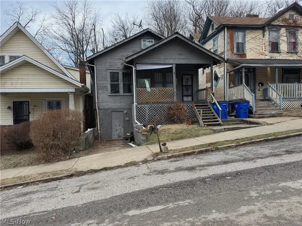 705 Minerva St, East Liverpool, OH 43920