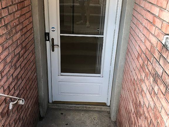 5th image of 516 Neckar Ave