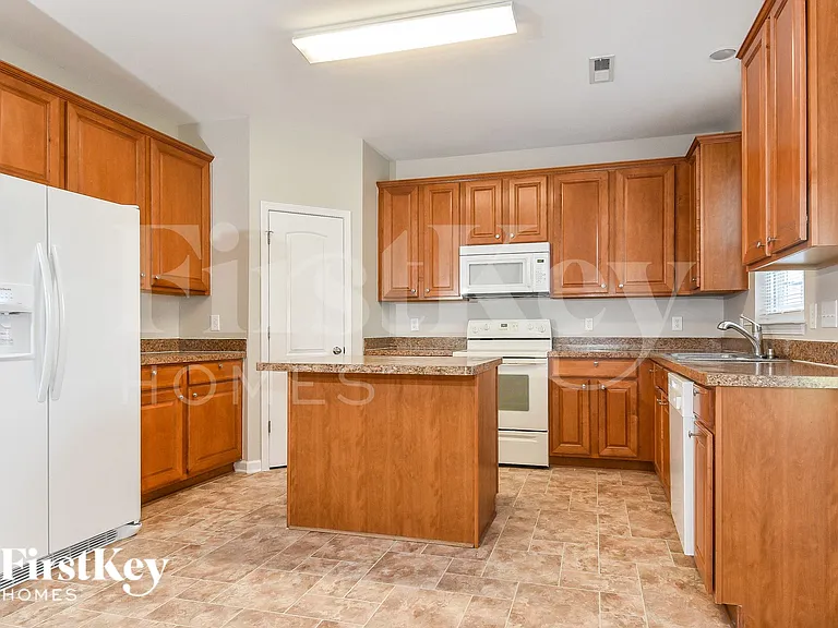 5293 Crosswinds Rd — Photo 7
