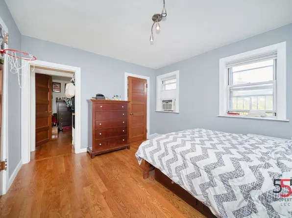 246 Brooklyn Avenue image 21 of 25