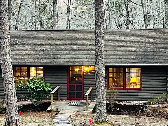 2nd image of 426 Conifer Dr