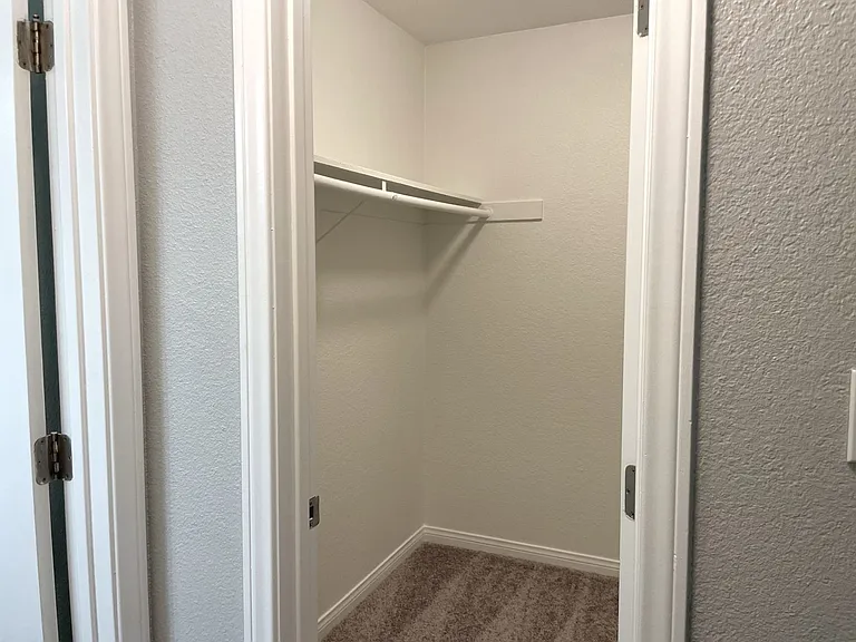 Villa Serrano Apartment Homes — Photo 51
