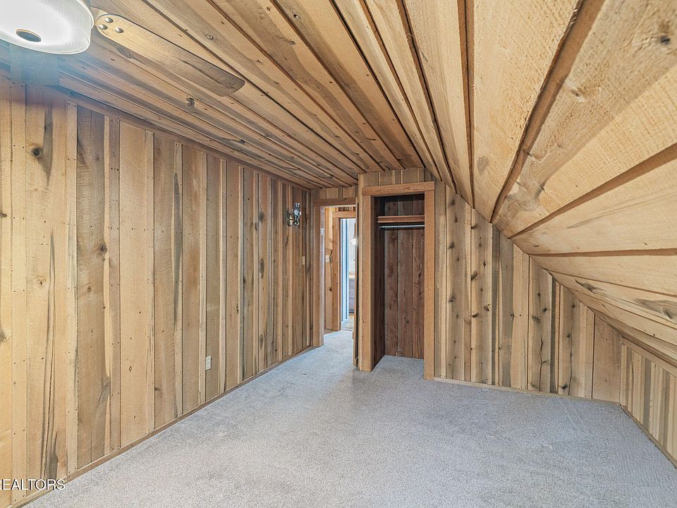 22nd image of 205 Tobby Hollow Ln