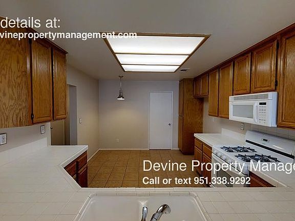 4th image of 916 N Turner Ave APT 64