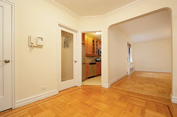 Rented by Apartment Luxe Realty Group, Inc | media 16