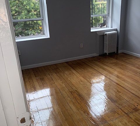 5th image of 34 1/2 Saint Marks Pl #B