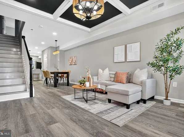 2512 E Monument St, Baltimore, MD 21205