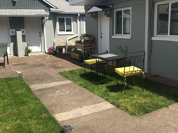 2nd image of 427 3rd Ave SE #427