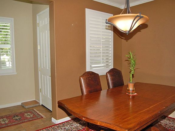 3rd image of 410 Natalino Cir