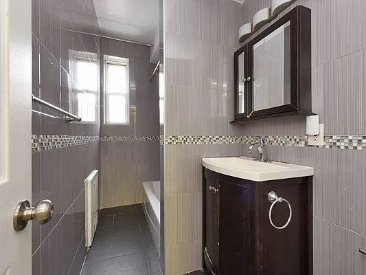 Sold by Benjamin Realty Since 1980 | media 8