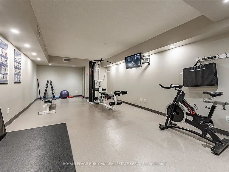 1477 Lakeshore Rd #305 — Photo 44