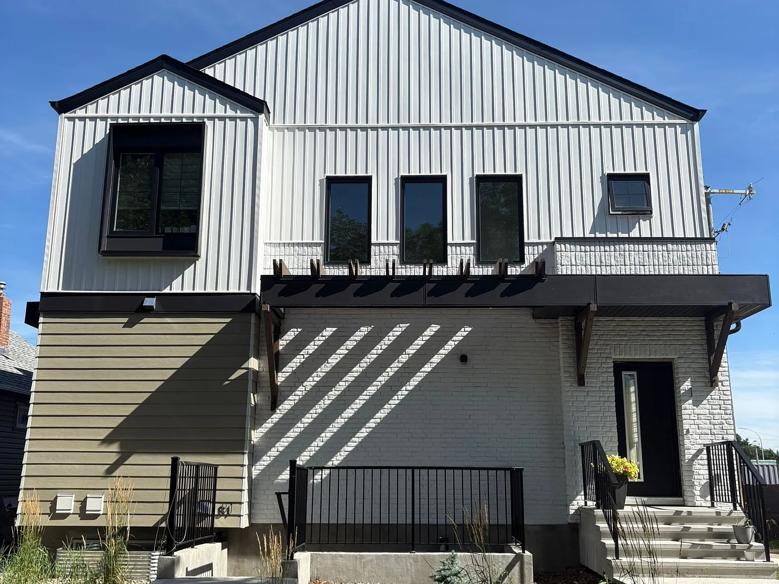 SF254 - 7 Plex in Grovenor - 10169 144 Street — Photo 1