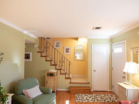 3rd image of 8112 Provincetown Dr