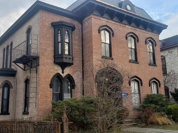 226 Montgomery St #5, Newburgh, NY 12550