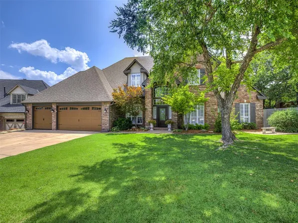 2900 Kingwood Dr, Edmond, OK 73013