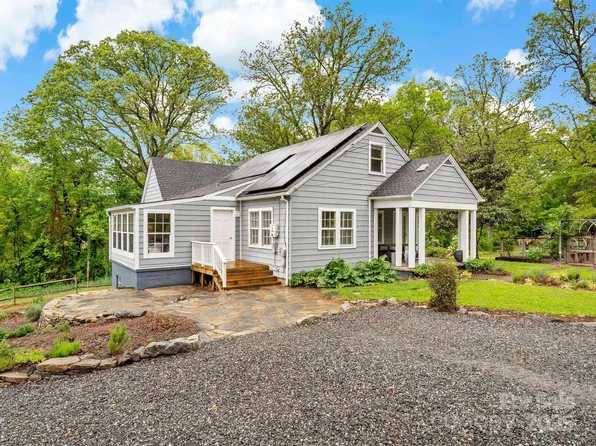318 Stonewall Ave, Swannanoa, NC 28778