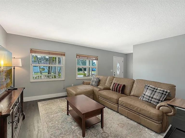 3507 Pinecrest St — Photo 9