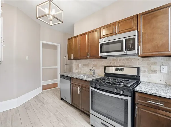 134 Clifton Place image 7 of 28