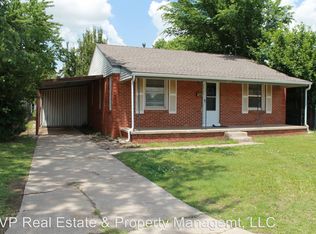 213 W Kittyhawk Dr, Midwest City, OK 73110