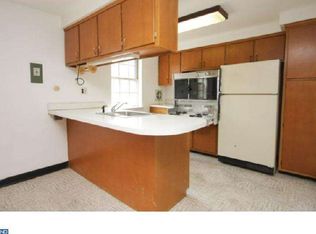 8824 Manchester St, Philadelphia, PA 19152