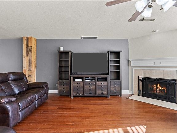 3rd image of 3130 Crossout Ct