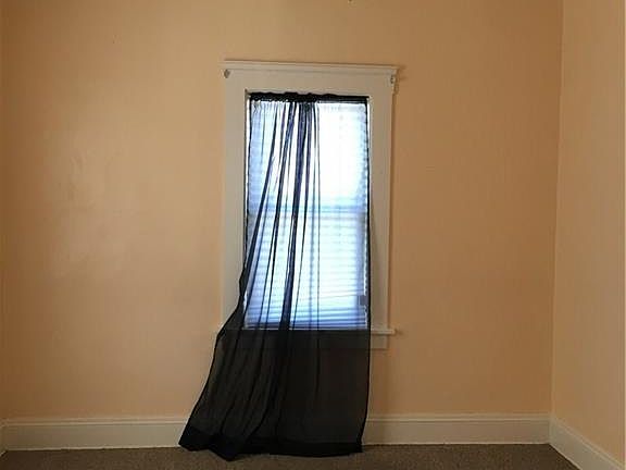 4th image of 13334 Carrington Ave