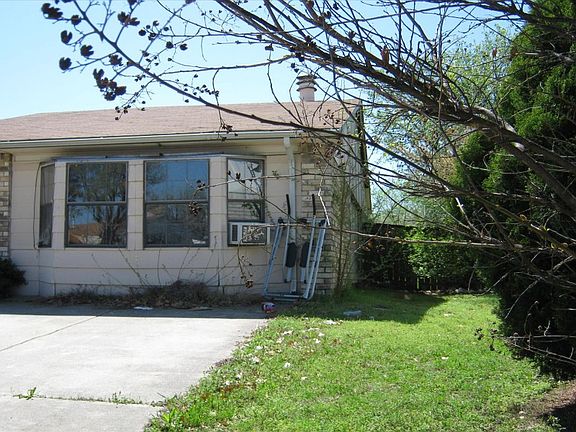 3rd image of 5305 Rutledge Ct