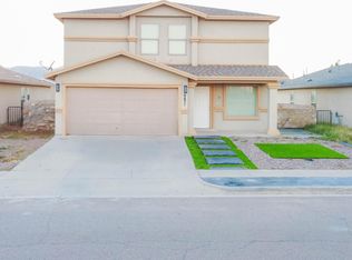 10653 Silvercloud Dr, El Paso, TX 79924