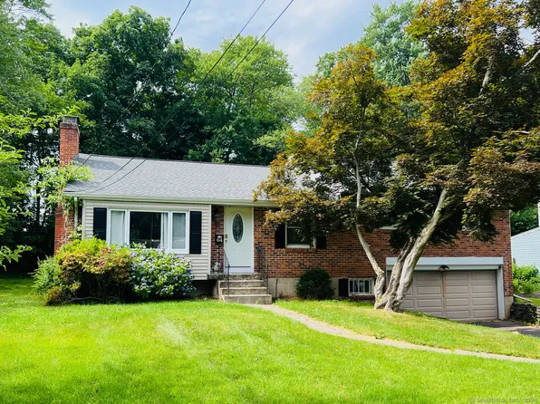 64 Richmond Lane, West Hartford, CT 06117