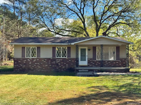 2312 Pero Lake Rd, Lapeer, MI 48446