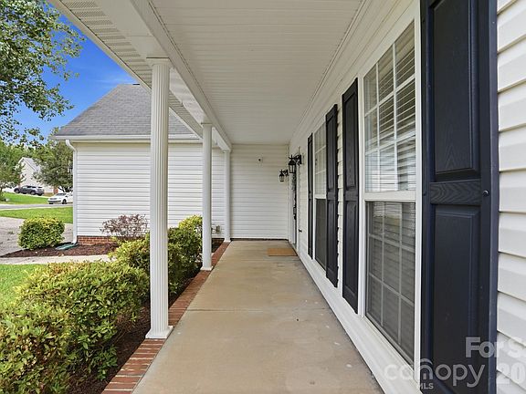 3rd image of 5116 Balsam Bark Ln