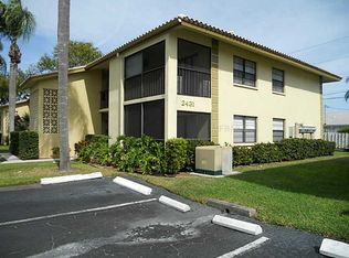 2431 Bayshore Gardens Pkwy APT 19, Bradenton, FL 34207