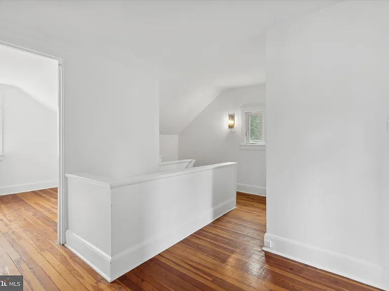 232 Forrest Ave — Photo 34