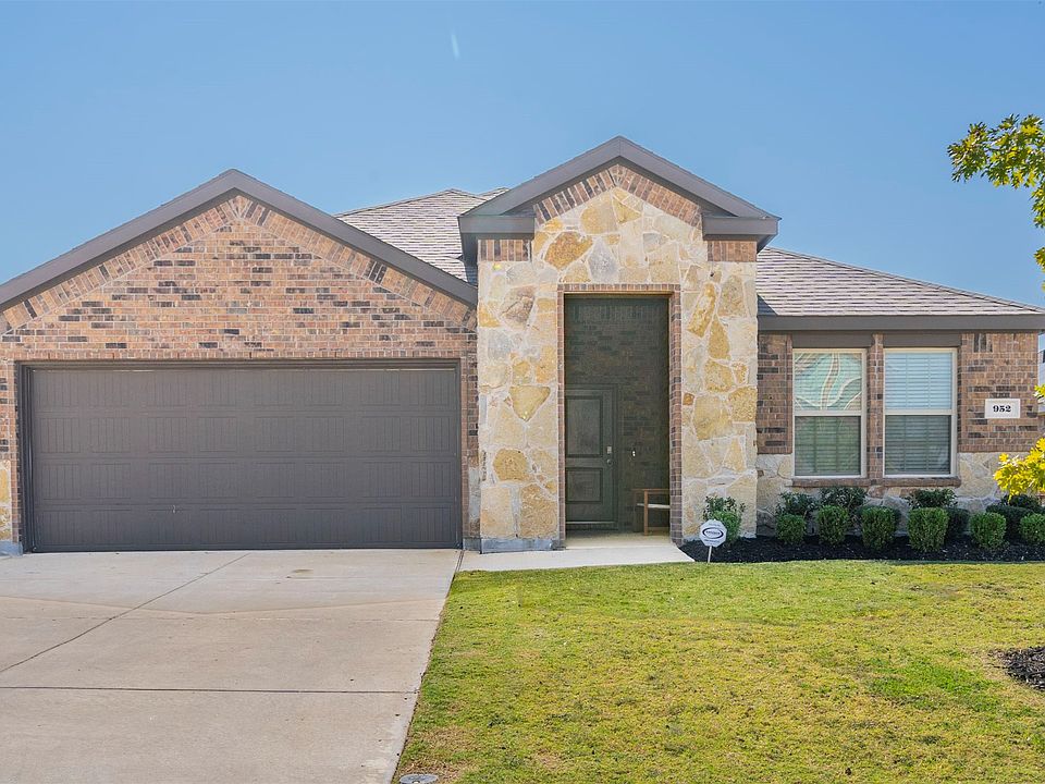 1st image of 952 Alton Dr