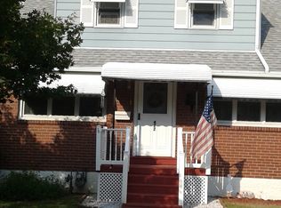 422 Edgewood Ave, Folsom, PA 19033