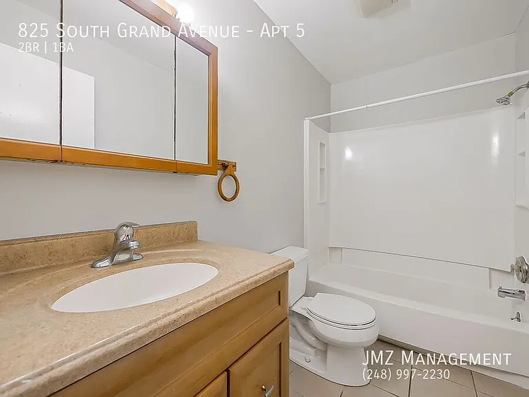 825 S Grand Ave #5 — Photo 17