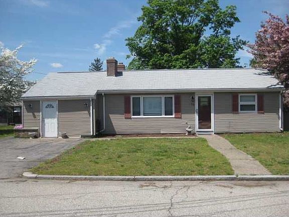3rd image of 15 Larchwood Dr