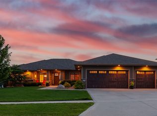 3070 Whitepine Ct, Waukee, IA 50263