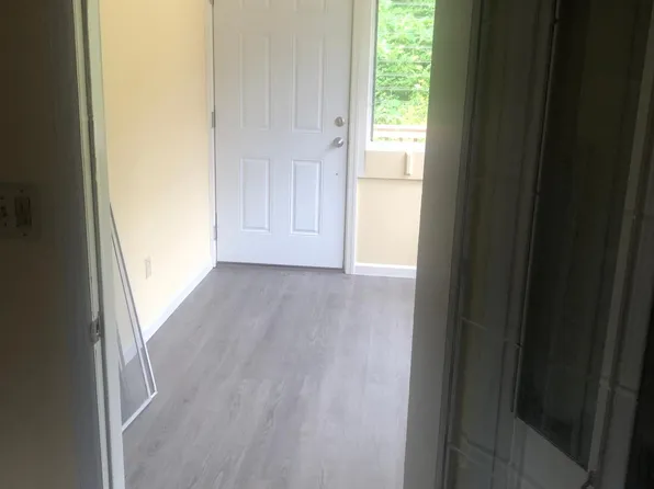 54 Northwestern Way, Hopatcong, NJ 07843