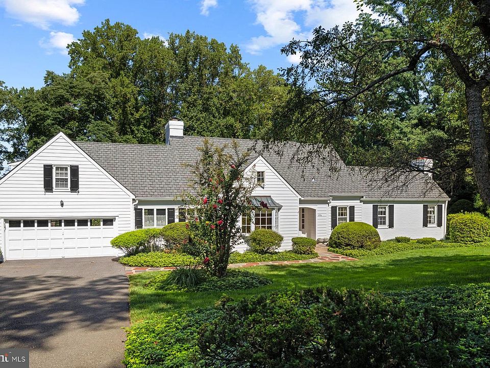 1st image of 1006 Buckingham Way