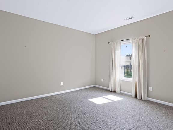 5th image of 8810 Rowling Way