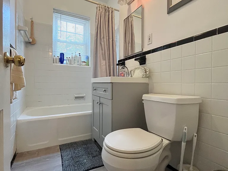 1157 Beacon St #5 — Photo 26