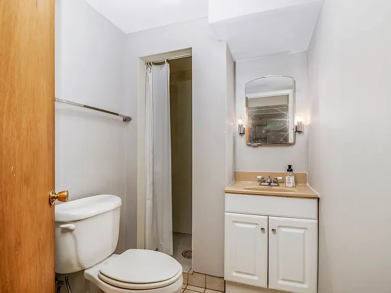 725 Dale St — Photo 20