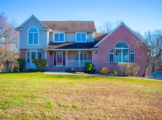 6 Meadow Lake Dr, Hardwick Twp., NJ 07825
