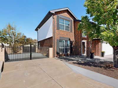 1301 Parkway Dr NW, Albuquerque, NM, 87120