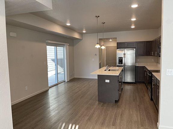 4th image of 2608 S Dearborn Ln #2608