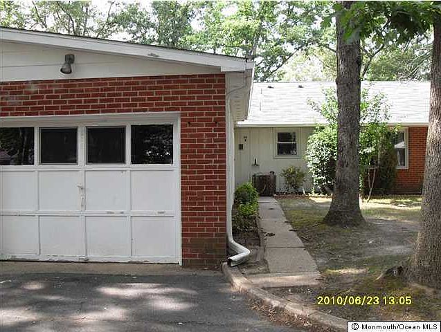 2nd image of 90 Buckingham Drive #E
